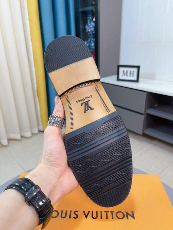 Picture of Louis Vuitton Shoes _SKULVsz38-44mnf032914157
